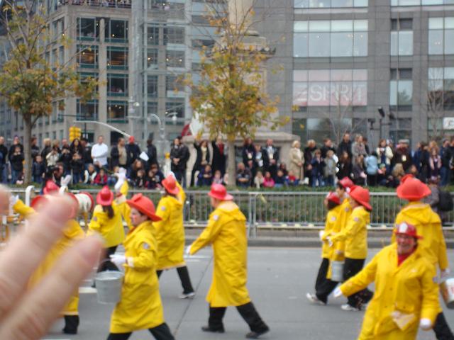 2009 Thanksgiving Parade-60